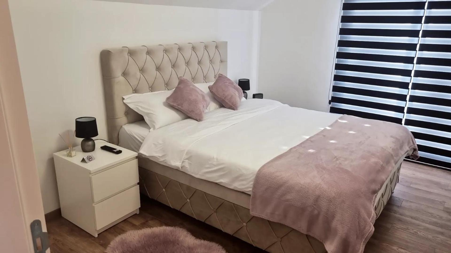 Lilien Apartment Airport Ledine Eksteriør bilde